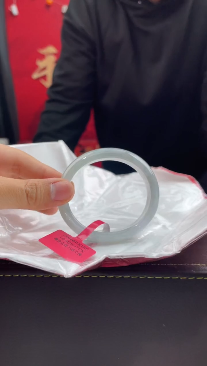 【闪购商品】翡翠手镯（贵妃镯）未镶嵌21翡翠手镯