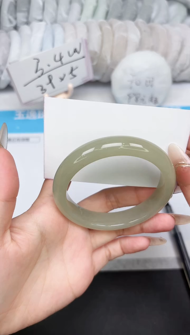 石英质玉未镶嵌手镯288-60.3