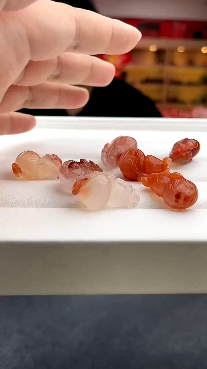 南红玛瑙卡25南红冰飘葫芦-多样性发一件未镶嵌一件36