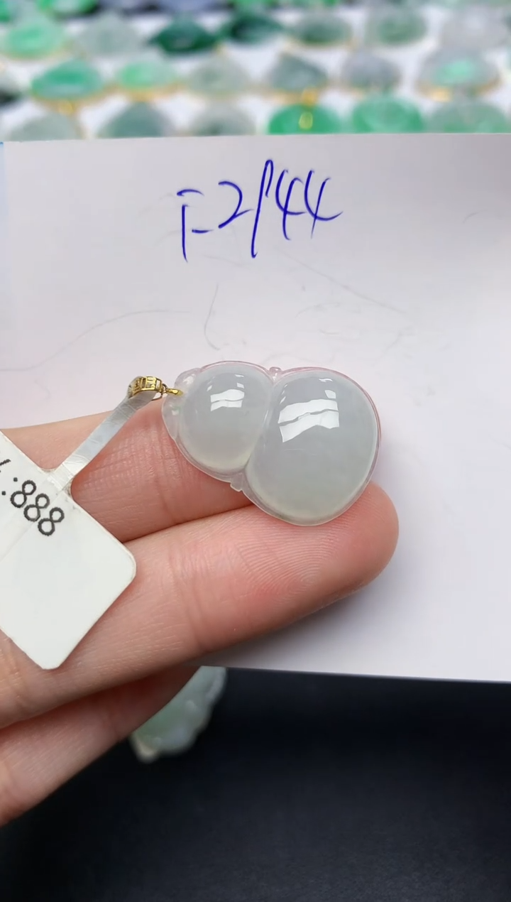 颈饰18K金镶嵌翡翠 天然缅甸A货翡翠百元以上9元证书费自理