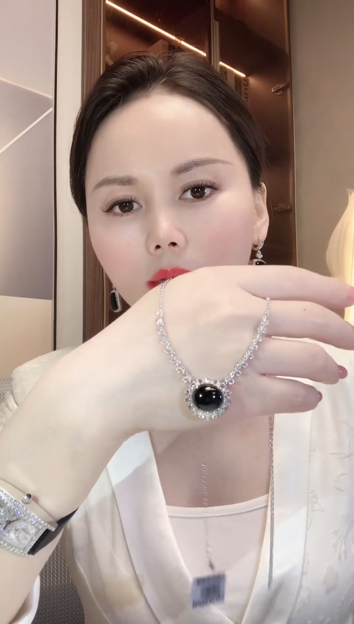 翡翠18K金镶嵌套链A132 翡翠
