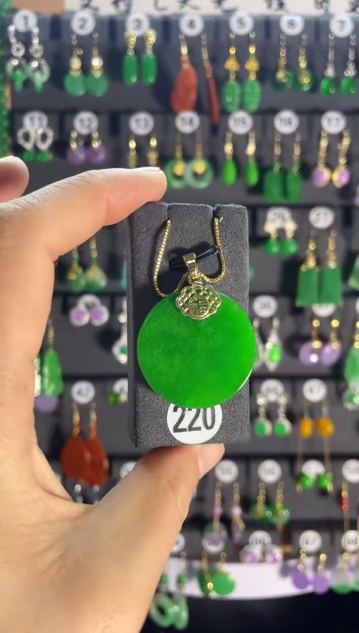 【闪购商品】翡翠颈饰银S925镶嵌220.....