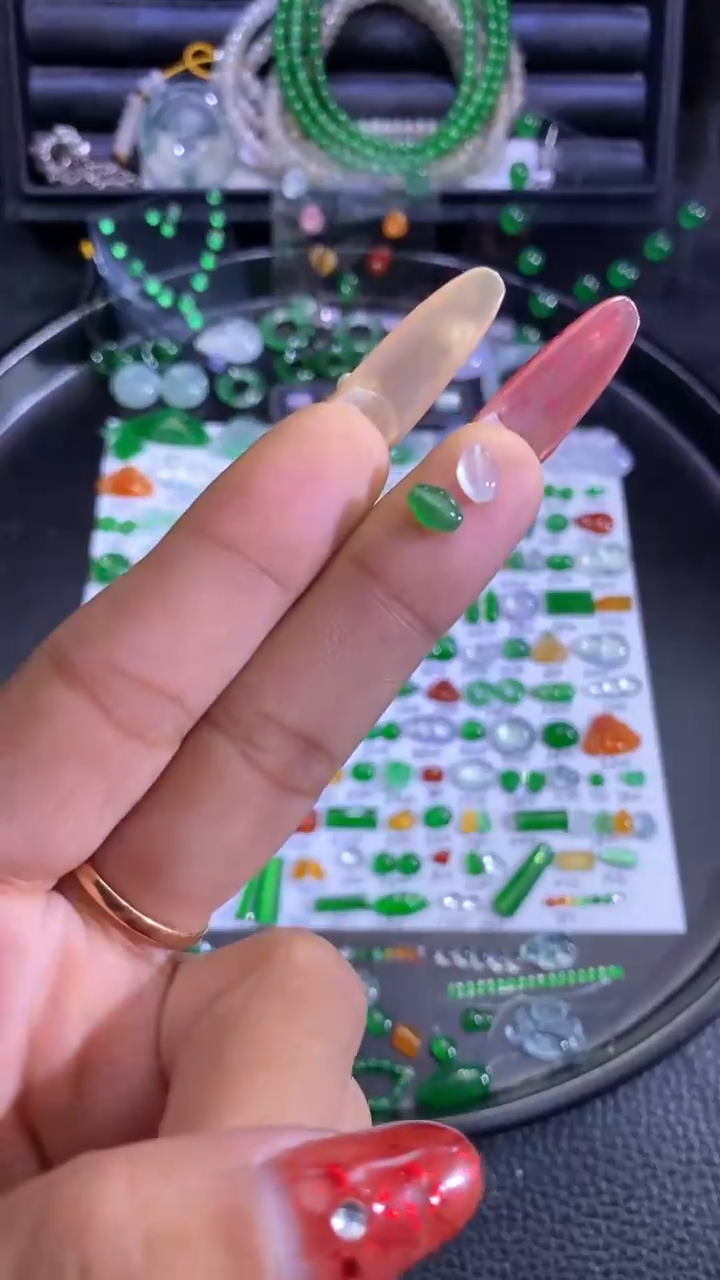 未镶嵌挂件翡翠珠子