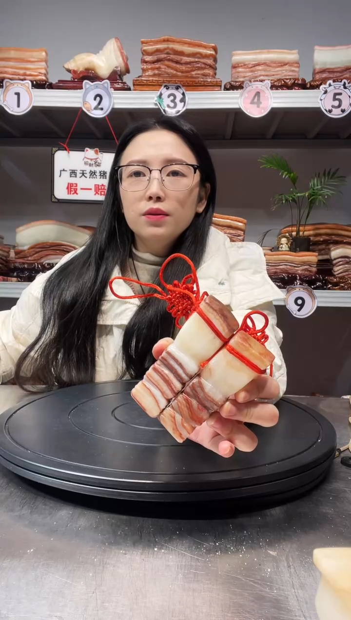 【闪购商品】天然石材柳州猪肉石