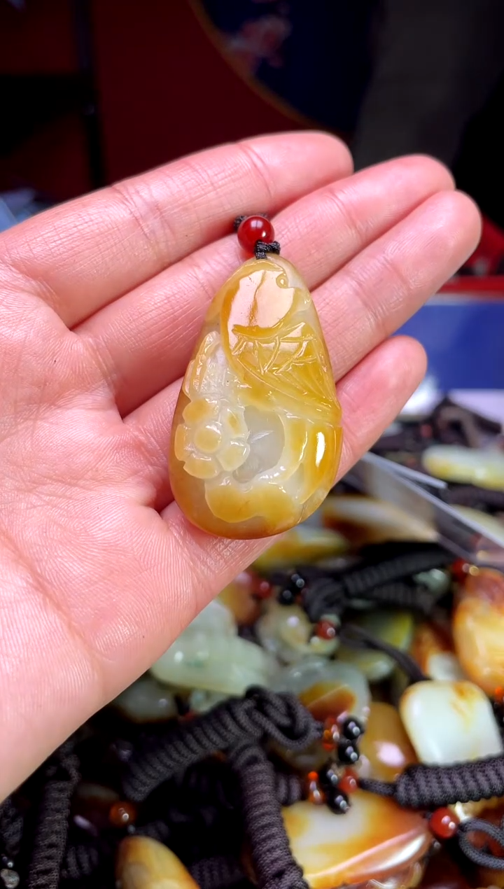 【闪购商品】和田玉颈饰未镶嵌1
