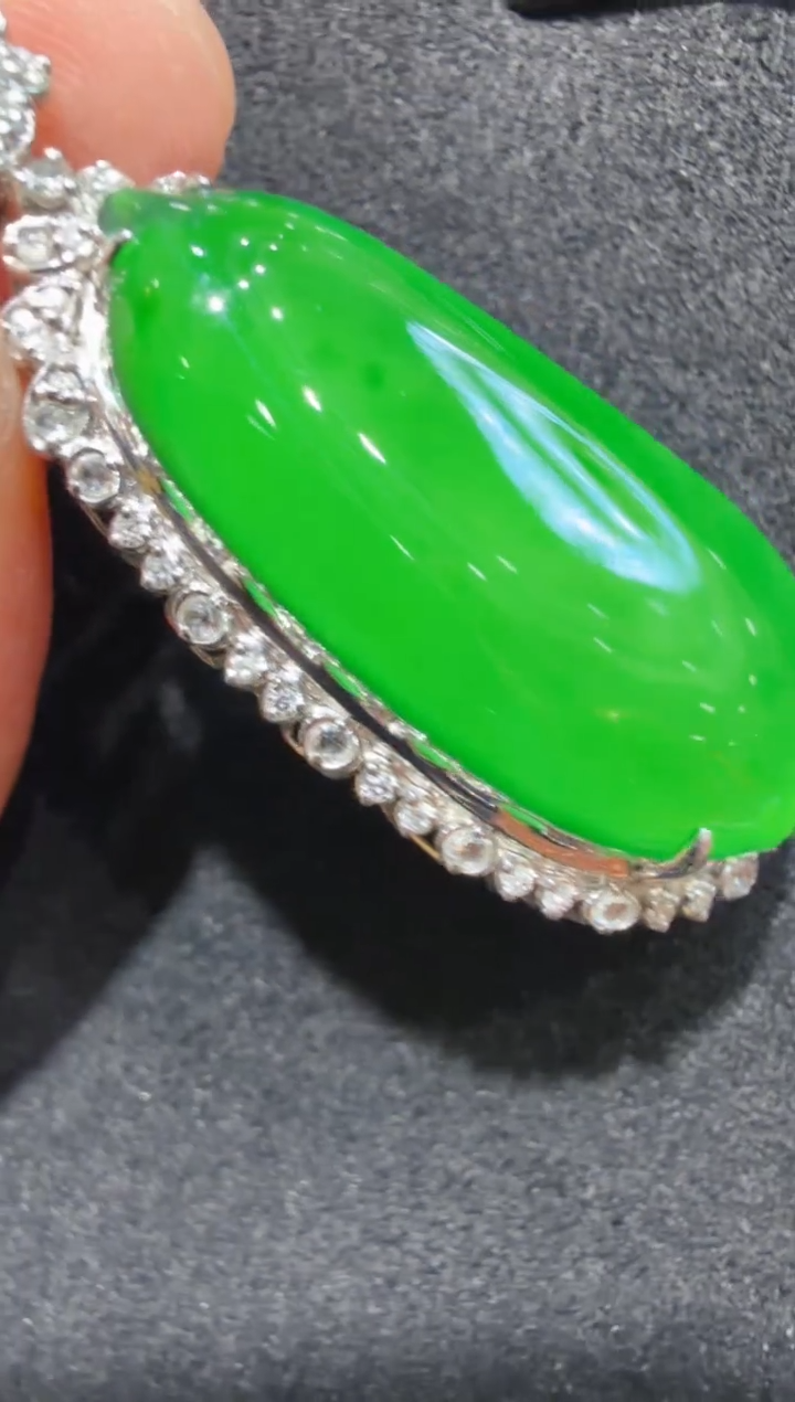 吊坠(不含链)18K金镶嵌翡翠多样性团购发一件