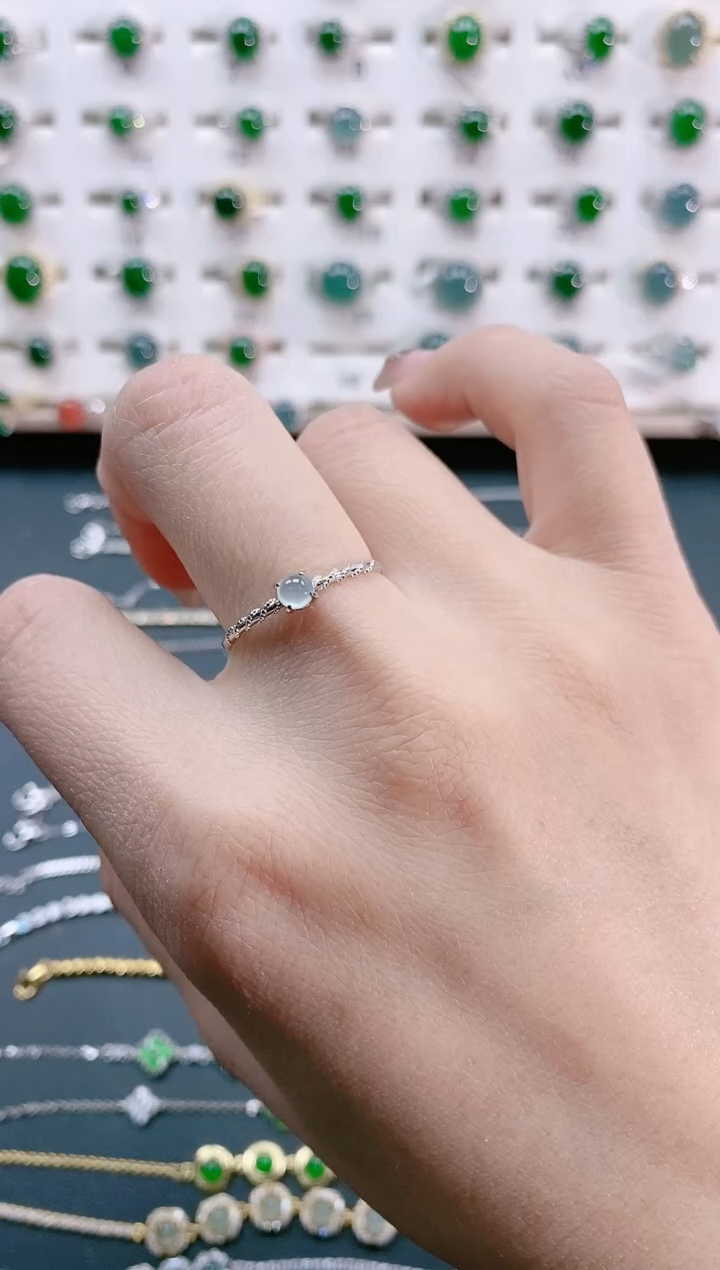 【闪购商品】翡翠戒指银S925镶嵌天然翡翠