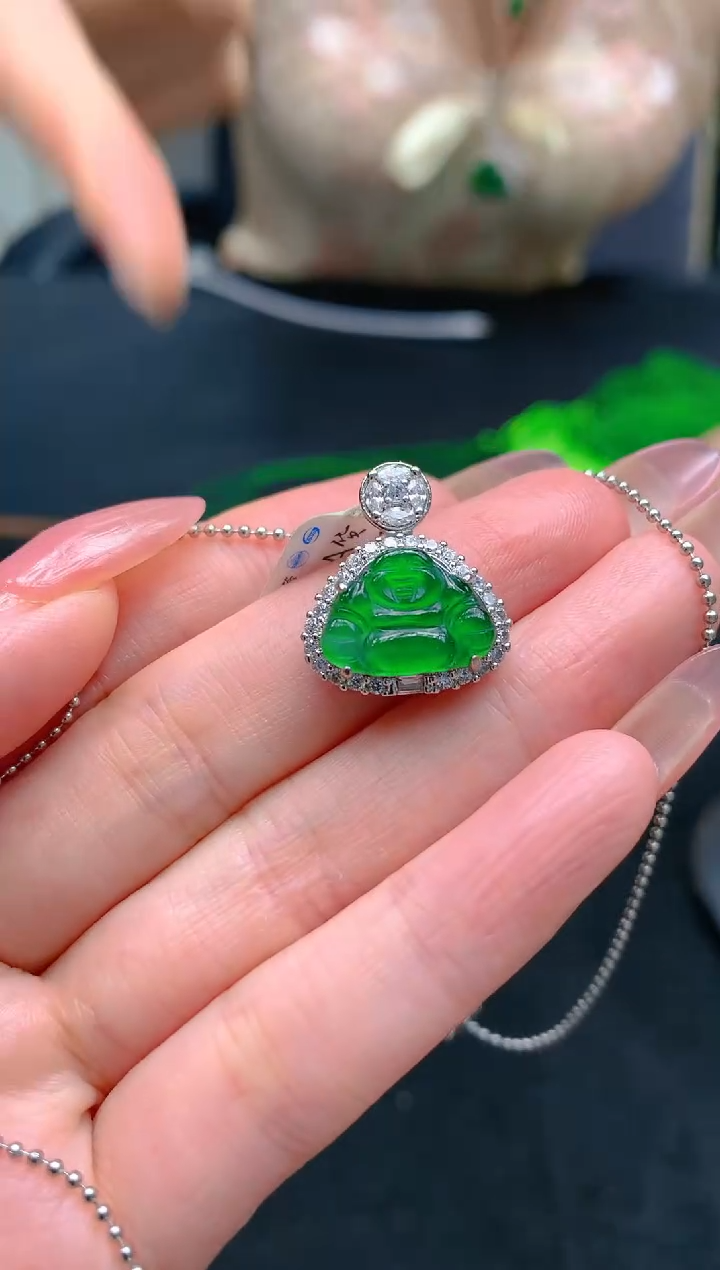 翡翠未镶嵌颈饰天然A货翡翠