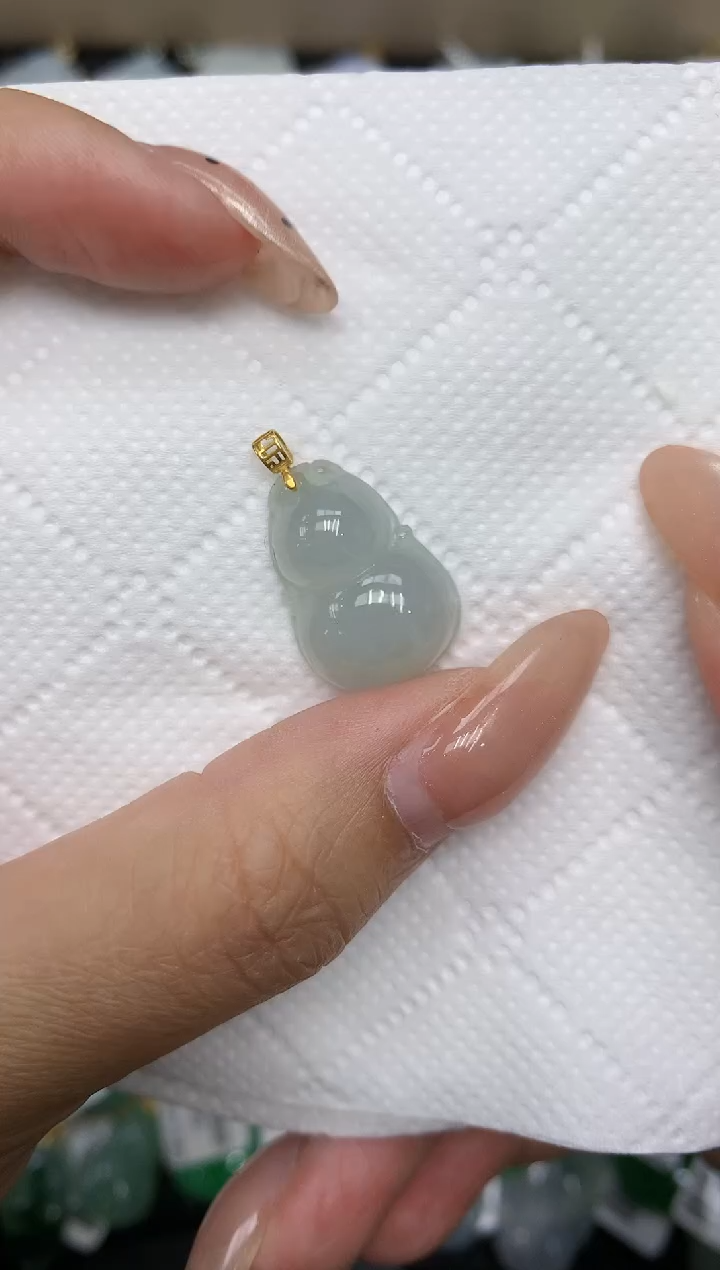 颈饰18K金镶嵌翡翠货百元以下同包裹多件发出的只收取一单运费