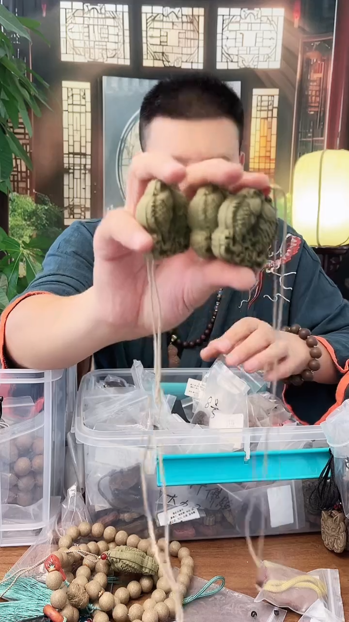 无上清凉的古法合香香牌