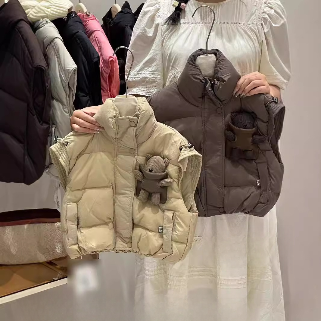 【糖二】90白鸭绒童装外穿羽绒马甲2025年儿童秋冬新款卡通马甲