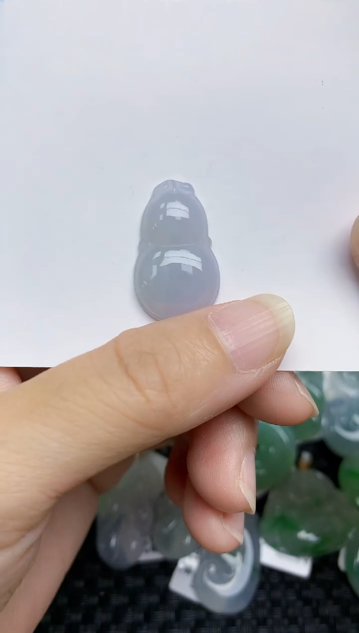 翡翠未镶嵌颈饰天然A货翡翠
