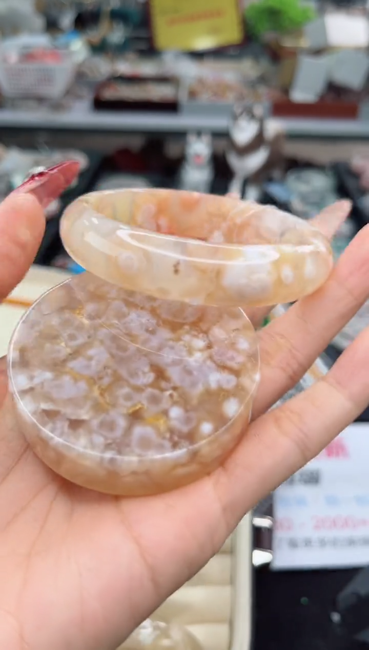 【闪购商品】石英质玉手镯未镶嵌58圈口（赠品镯心）6821062