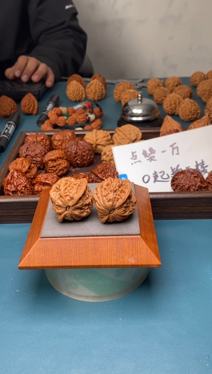 吊坠文玩核桃野生麒麟a483