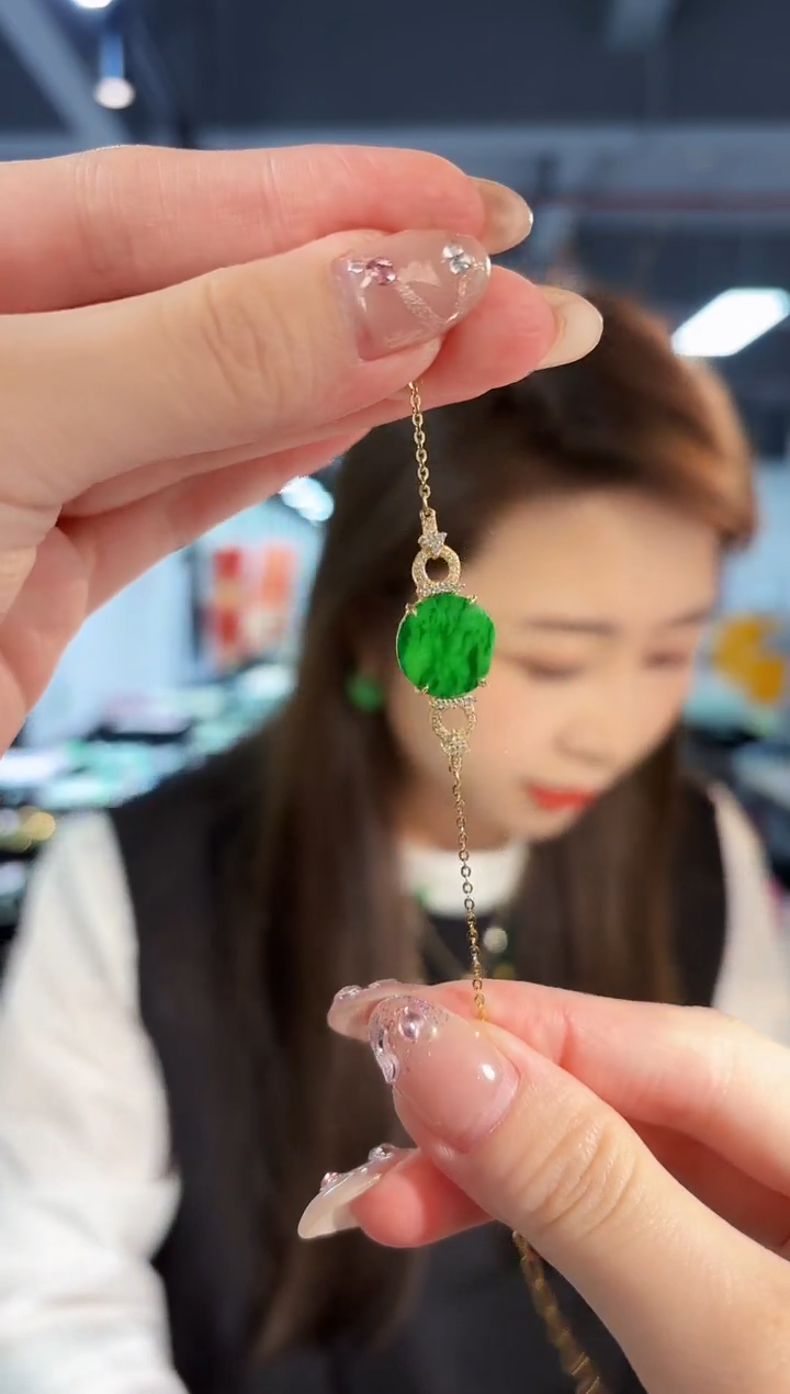 【闪购商品】翡翠手链未镶嵌缅料A货/支持复检/一件