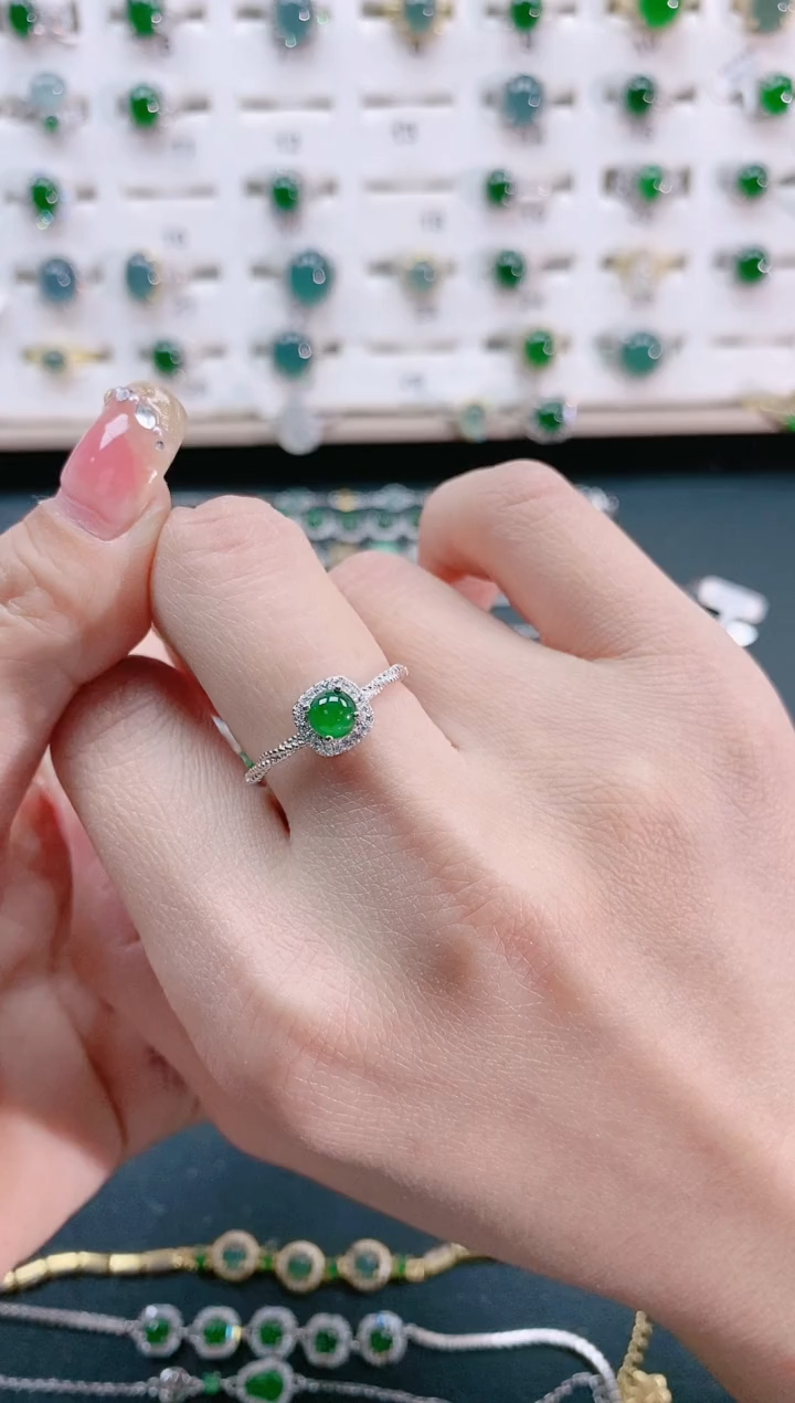 【闪购商品】翡翠戒指银S925镶嵌天然翡翠