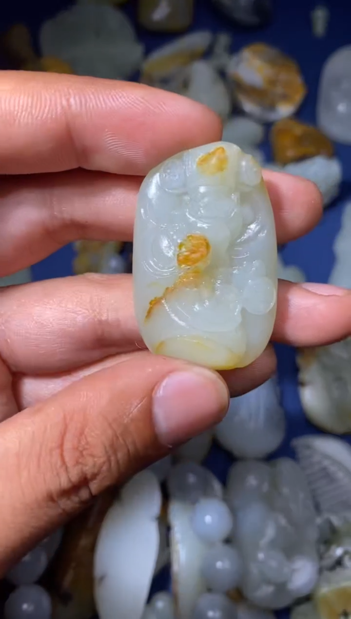 【闪购商品】和田玉未镶嵌颈饰1