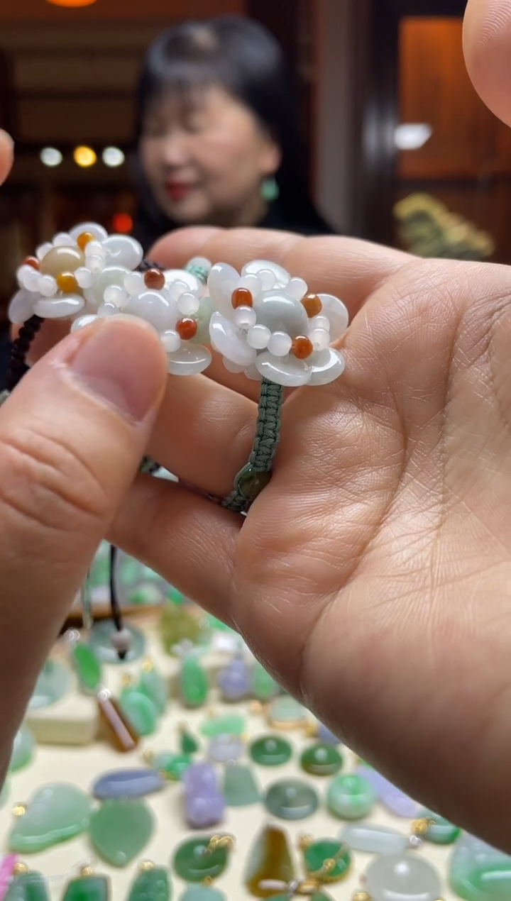 【闪购商品】翡翠手绳未镶嵌花开富贵多样性发其一
