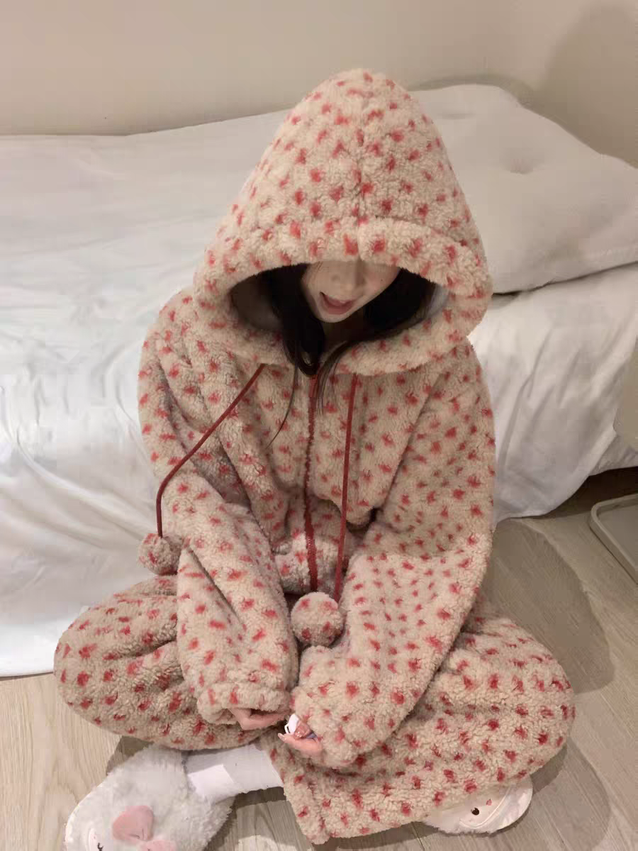 (运费险+顺丰)韩版甜美连帽绒睡衣女冬季新款加厚保暖家居服套装