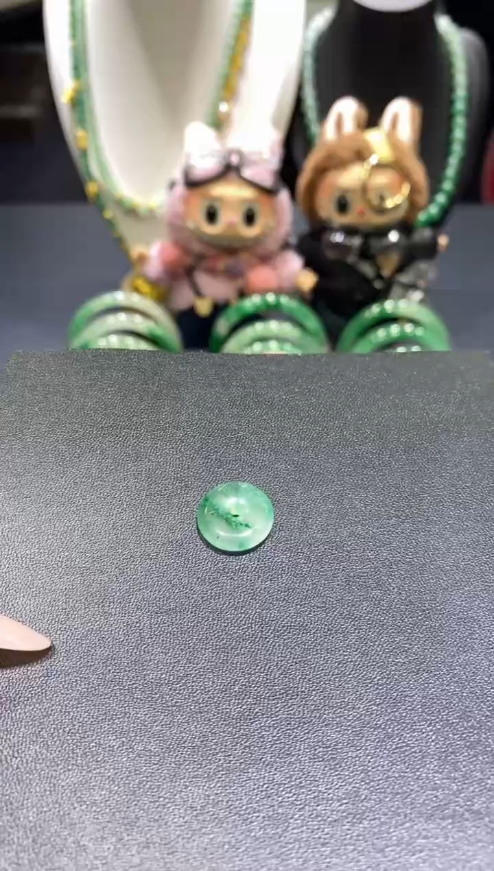 未镶嵌平安扣石英质玉1