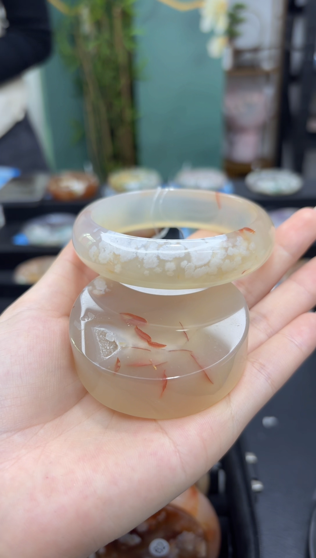 石英质玉未镶嵌手镯A38(62圈赠送镯心)