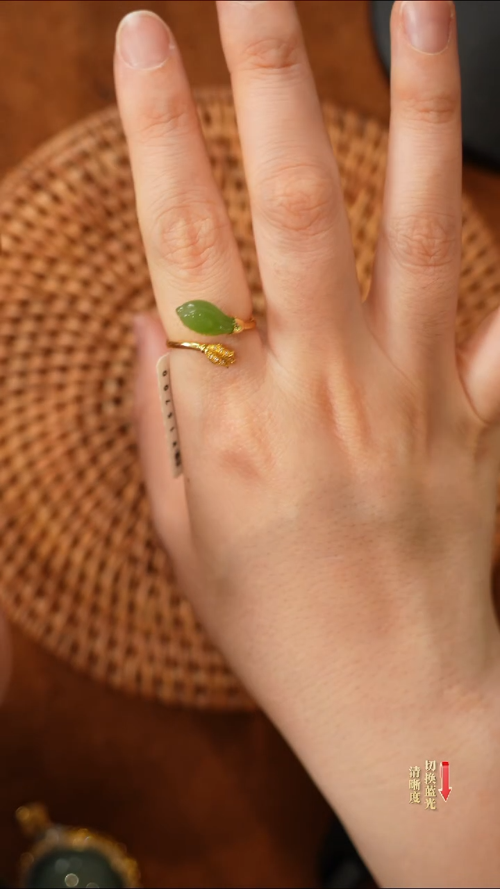 【闪购商品】和田玉戒指18K金镶嵌0221-031