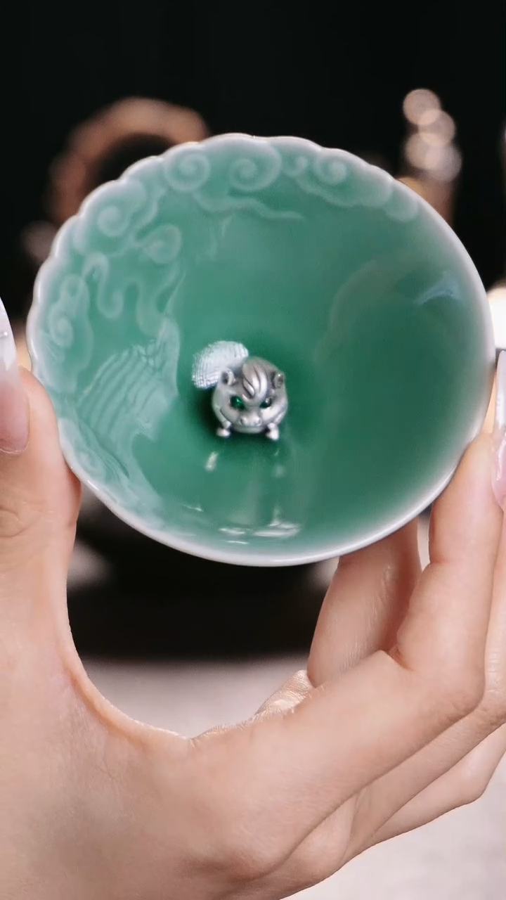 【闪购商品】十二生肖马+青瓷杯