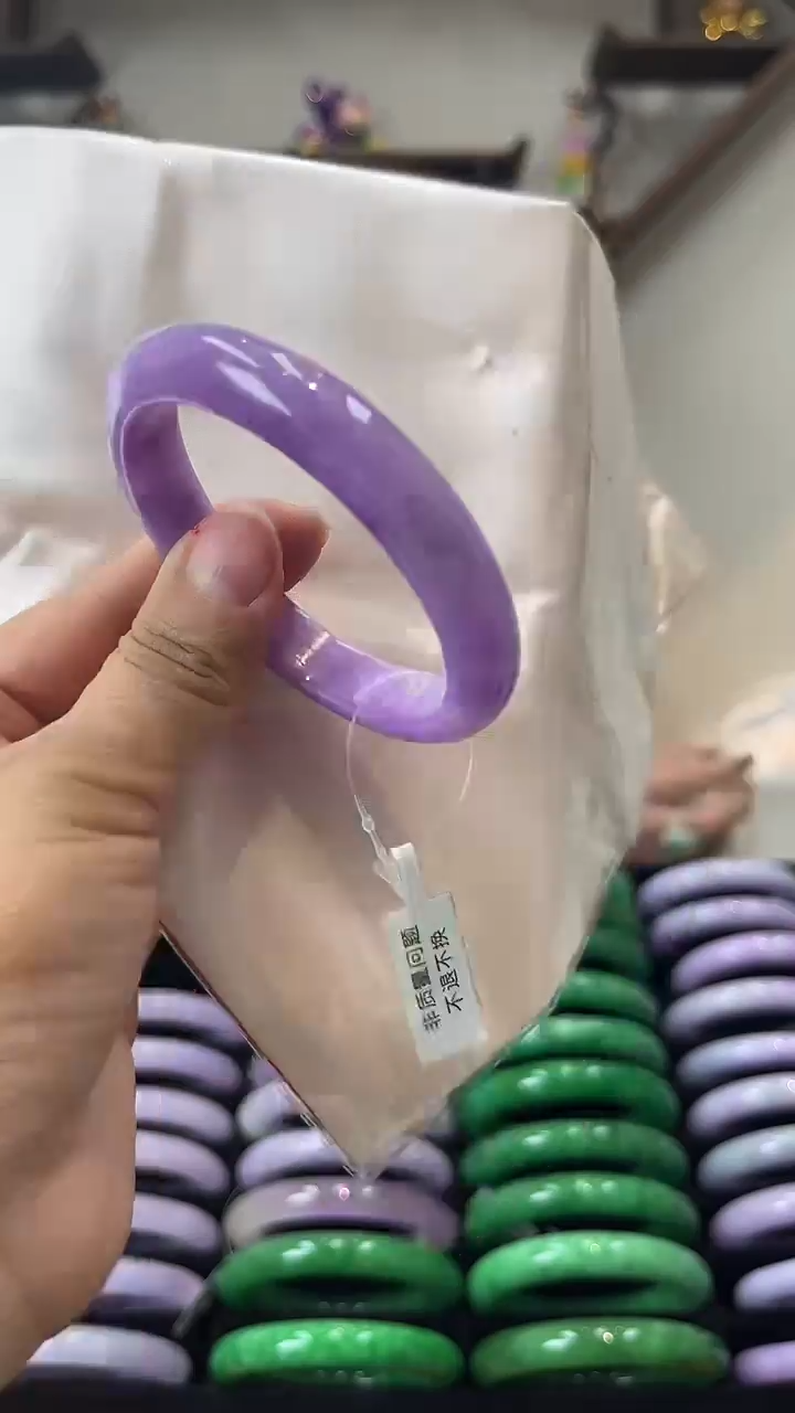 【闪购商品】砖雕闪95 圈口56.7 独货手镯