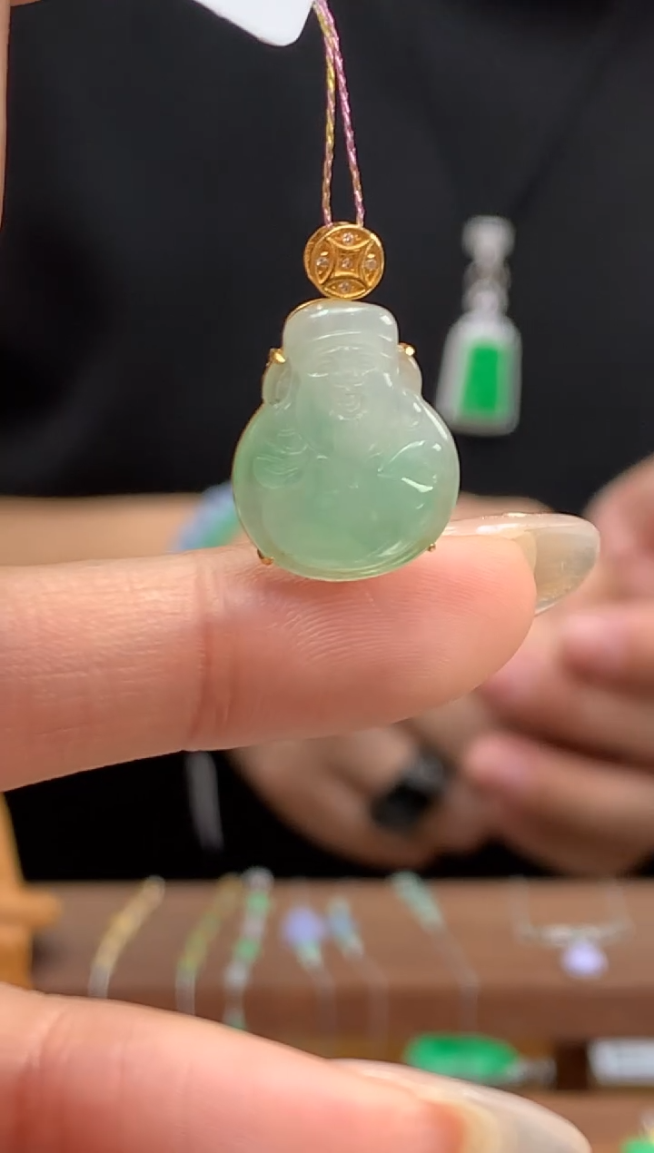 【闪购商品】翡翠颈饰18K金镶嵌财神