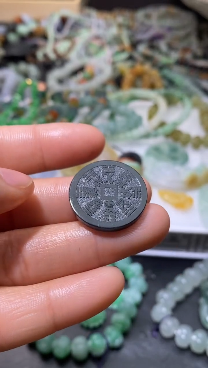 【闪购商品】定制翡翠未镶嵌翡翠毛货~多样性发货一个