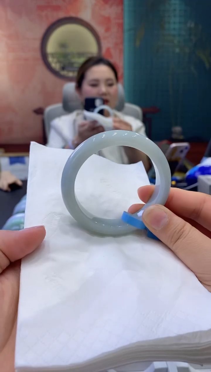 【闪购商品】翡翠手镯未镶嵌多人0008696