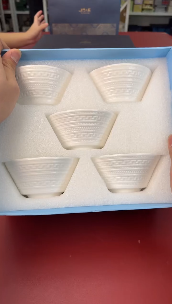 【闪购商品】瓷片新号开播全场漏@@H1775