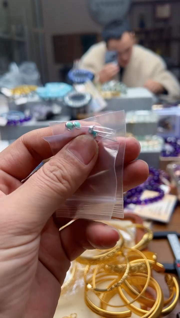 未镶嵌手链水晶绿松耳钉