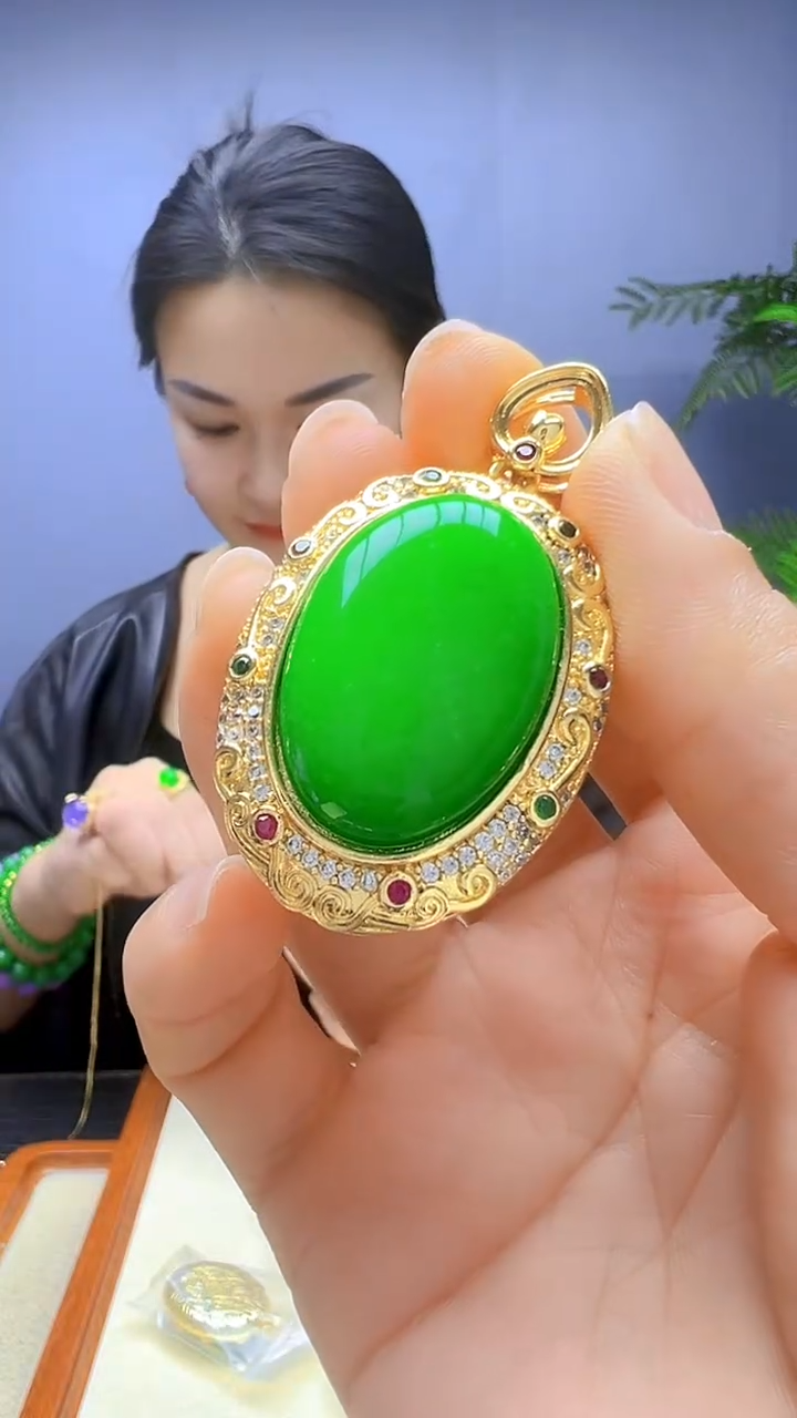 【闪购商品】翡翠颈饰14K金镶嵌颈饰