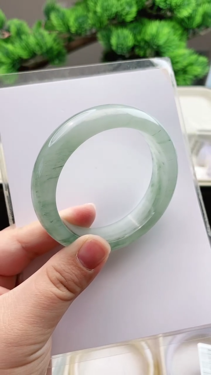 【闪购商品】石英质玉手镯未镶嵌58