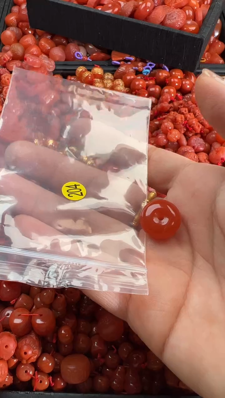 【闪购商品】南红玛瑙颈饰未镶嵌1