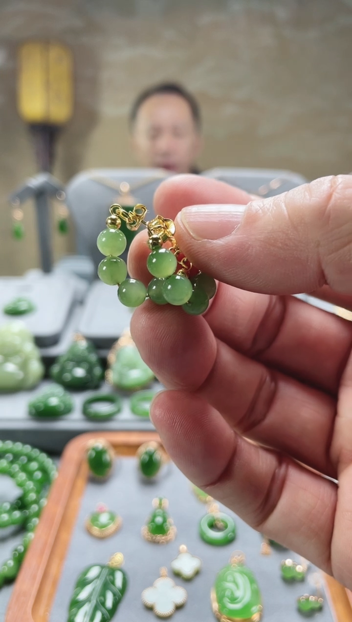 【闪购商品】和田玉耳饰银S925镀金镶嵌6mm