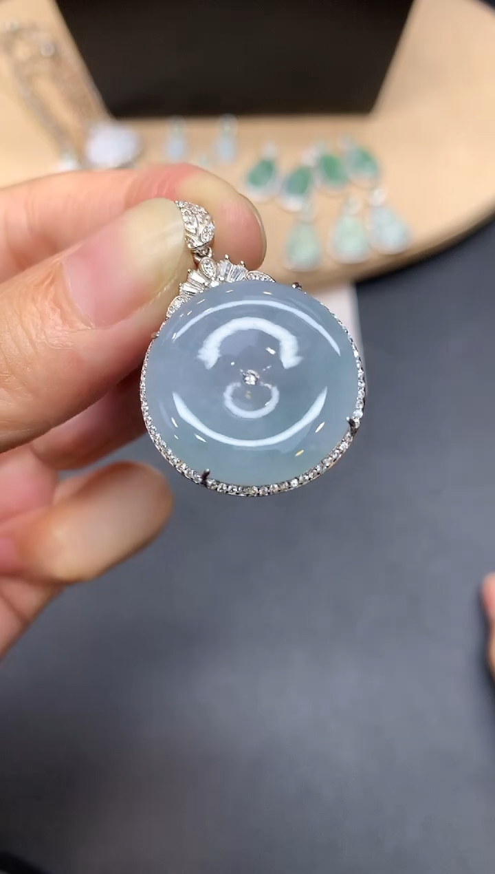 【闪购商品】翡翠吊坠(不含链)银S925镶嵌平安扣【多样性发其一】