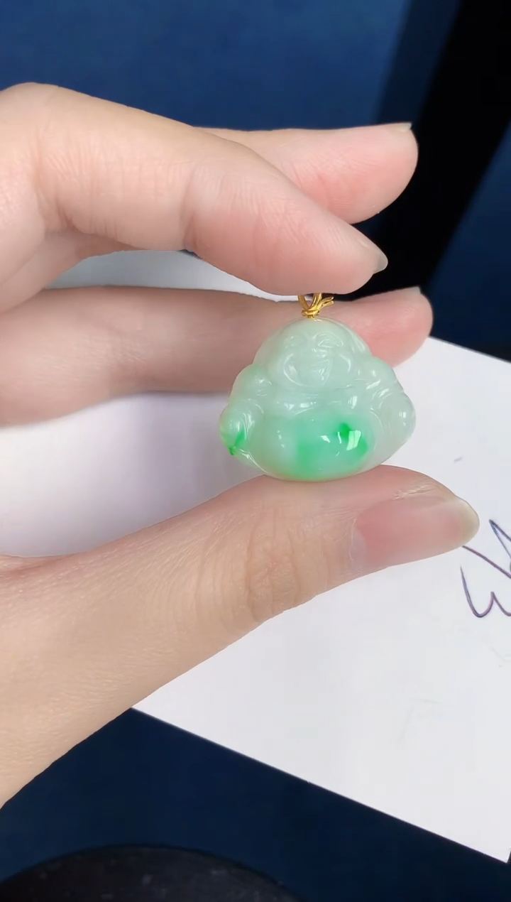 翡翠18K金镶嵌颈饰0000000000