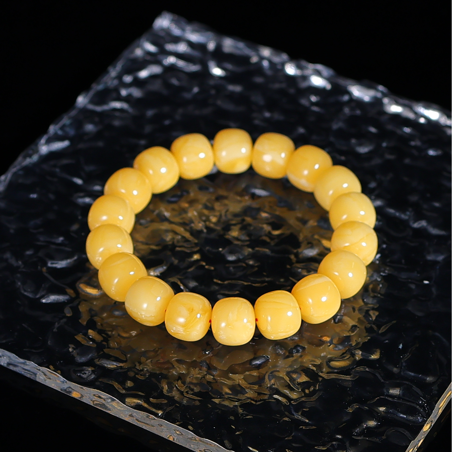 DC024同料12mm鸭蛋黄满蜡精工老型蜜蜡手串 国潮文玩单圈