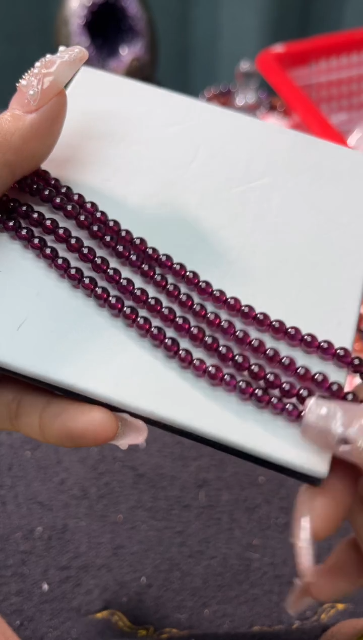 【闪购商品】石榴石手链未镶嵌78多样性发其一/