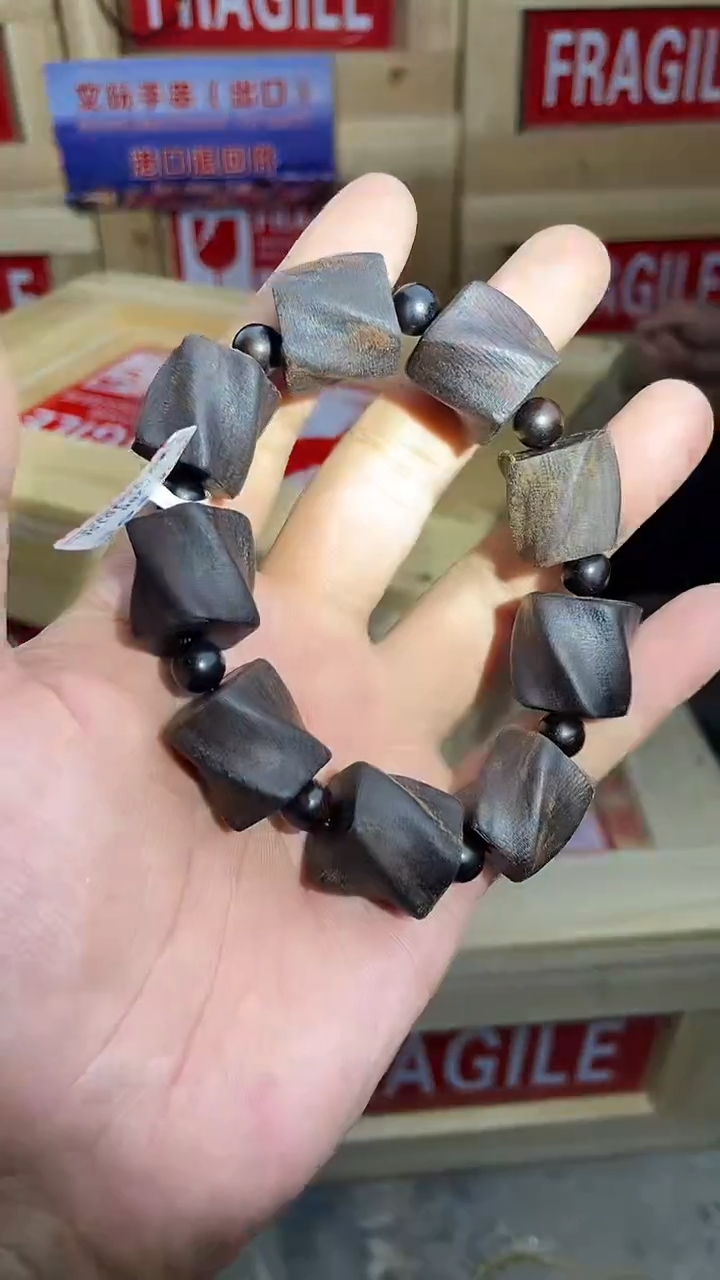 手串高档 精品手串 （带礼盒证书）