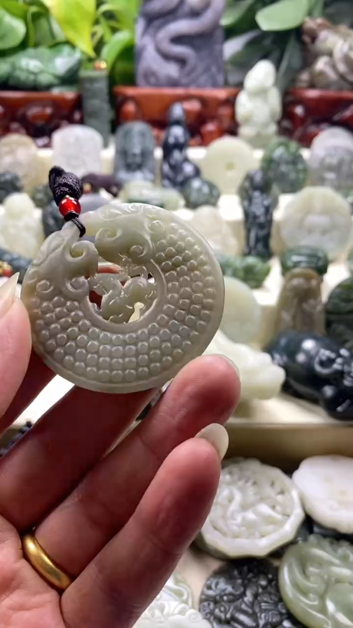 【闪购商品】和田玉颈饰未镶嵌1