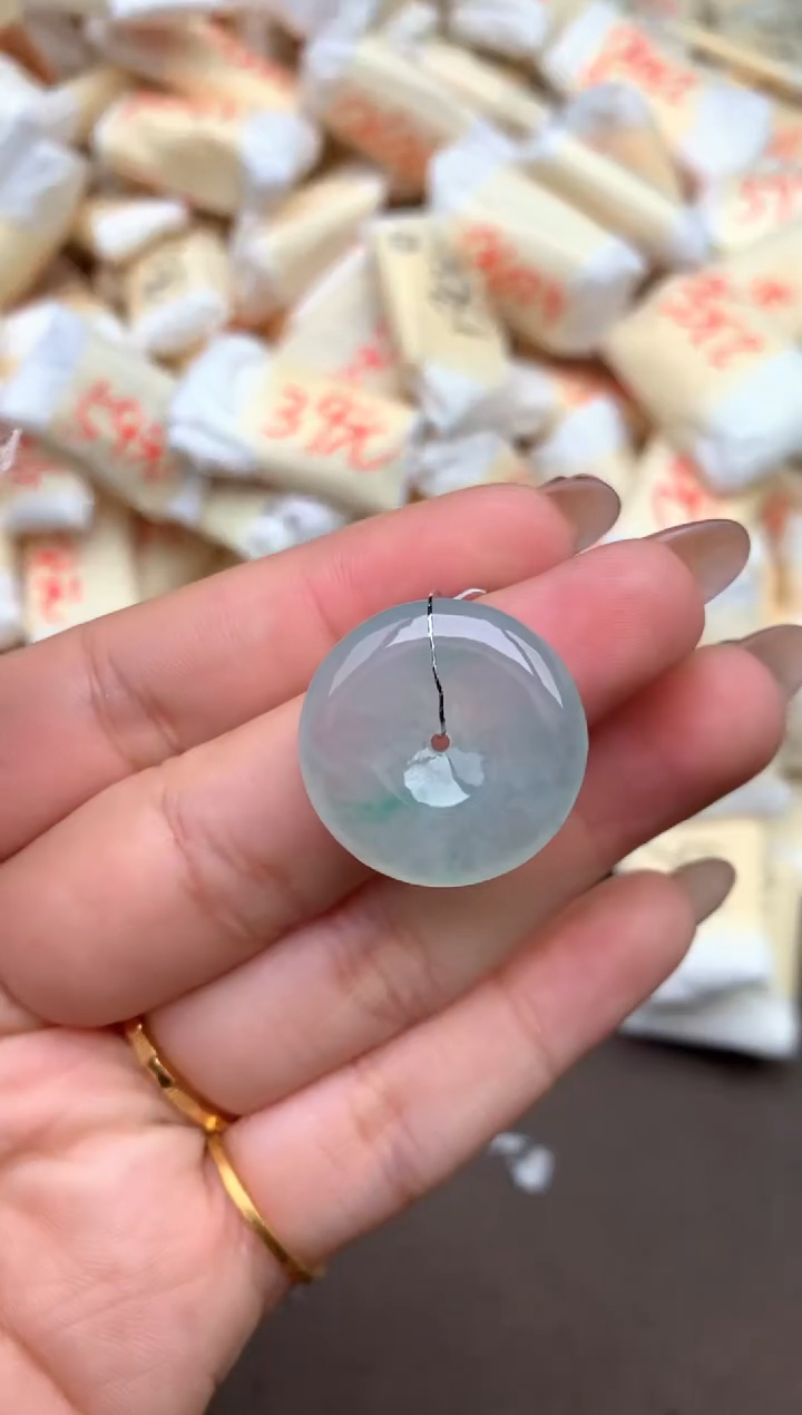 【闪购商品】翡翠挂件未镶嵌— 