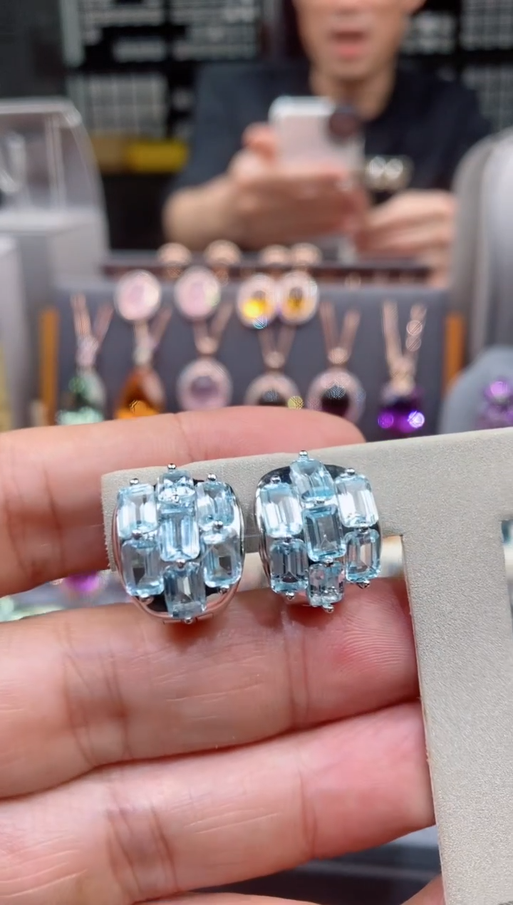 【闪购商品】托帕石耳钉银S925镶嵌托帕石耳钉