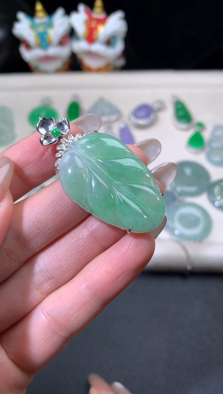 吊坠(不含链)18K金镶嵌翡翠【****华翡翠