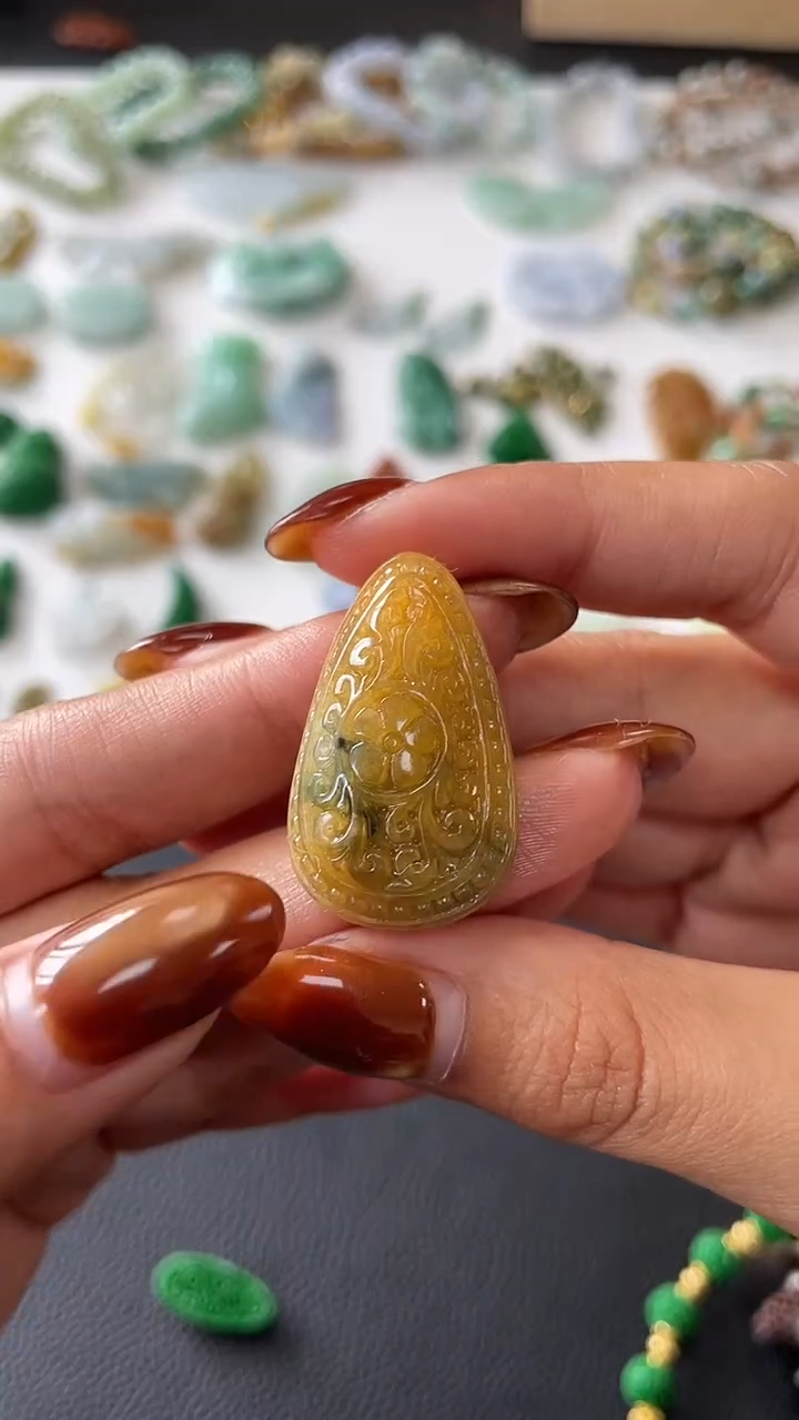 【闪购商品】定制翡翠未镶嵌水滴350+35