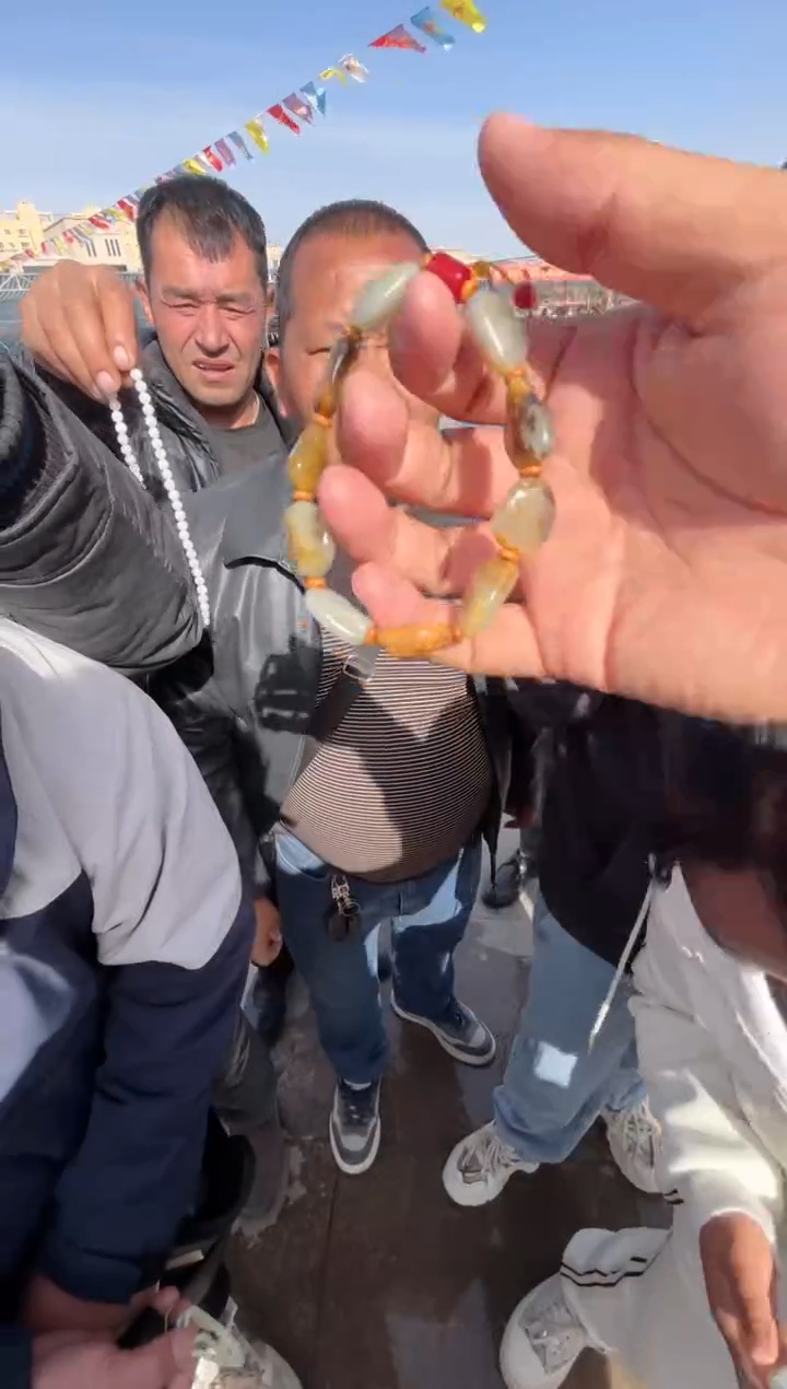 未镶嵌和田玉挂件和田玉