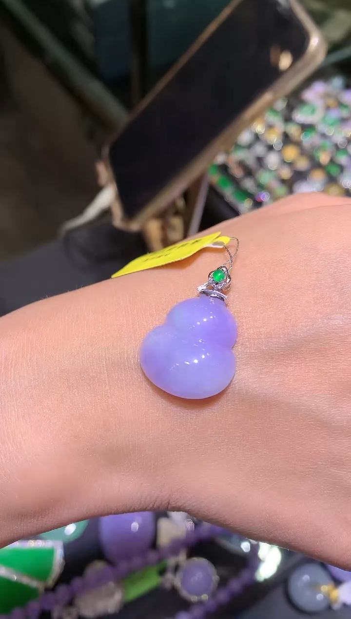 【闪购商品】翡翠吊坠(不含链)18K金镶嵌葫芦