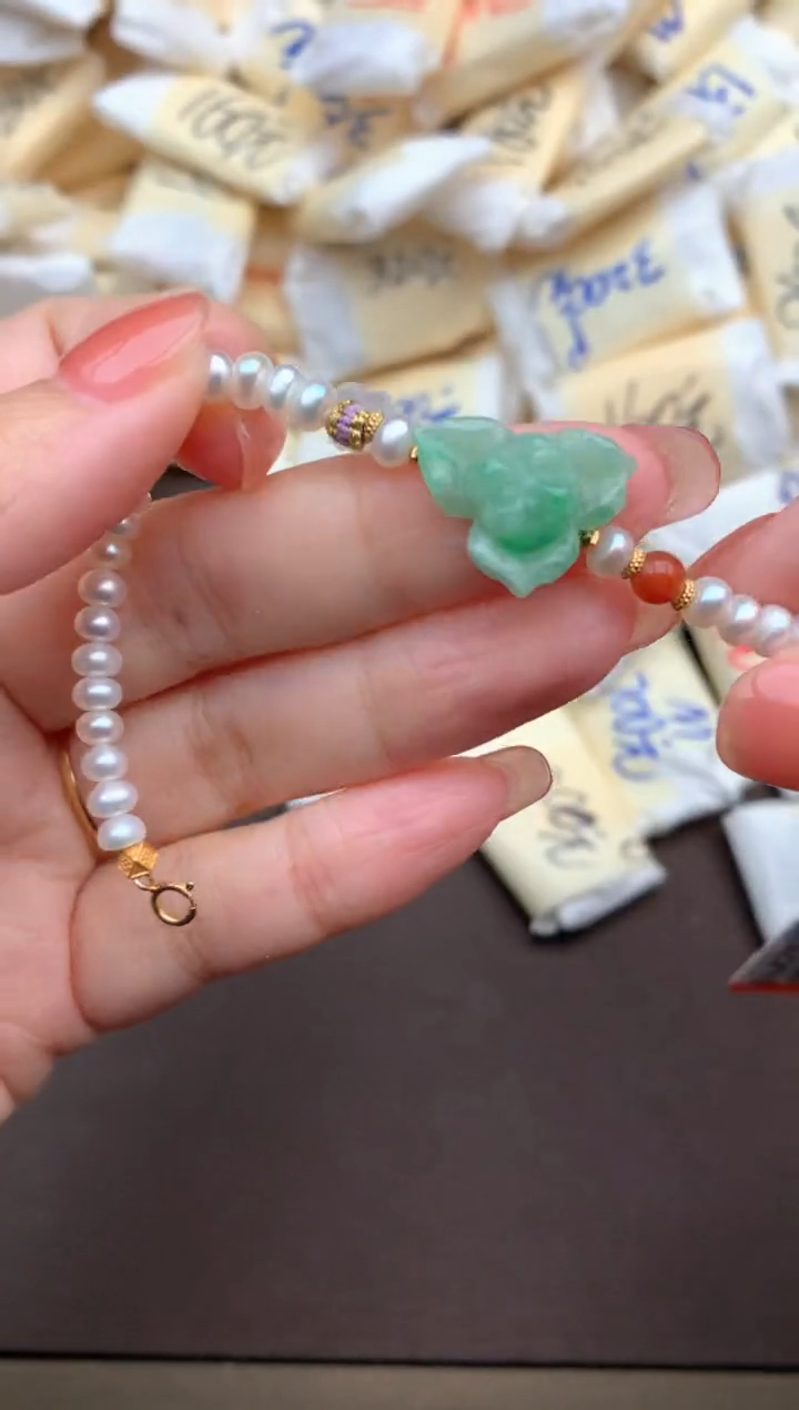 【闪购商品】翡翠挂件未镶嵌一